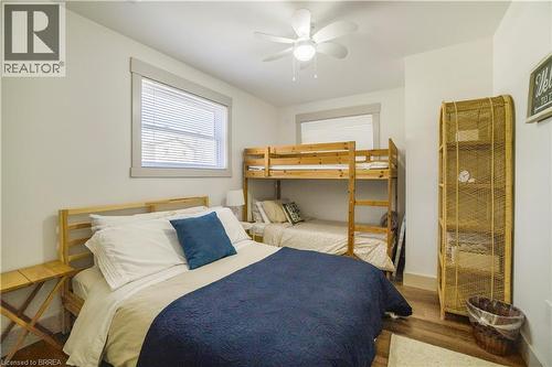 7 Pellum Street, Turkey Point, ON - Indoor Photo Showing Bedroom