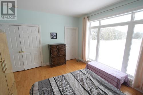 C21973 Brock Road, Brock, ON - Indoor Photo Showing Bedroom
