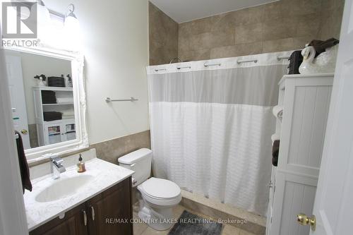 C21973 Brock Road, Brock, ON - Indoor Photo Showing Bathroom