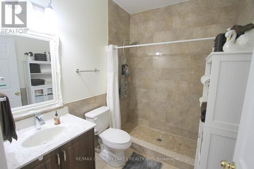 C21973 Brock Road, Brock, ON - Indoor Photo Showing Bathroom