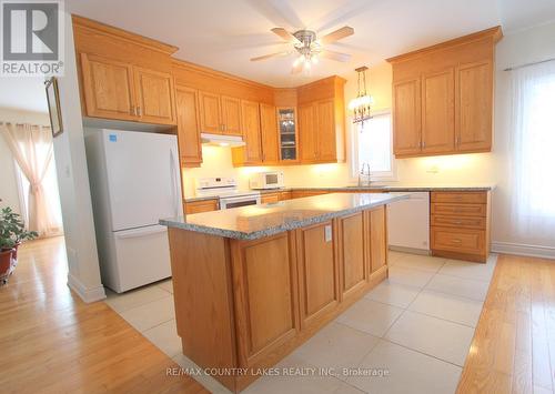 C21973 Brock Road, Brock, ON - Indoor Photo Showing Kitchen