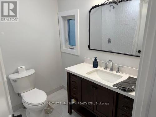 86 Doran Road, Springwater, ON - Indoor Photo Showing Bathroom