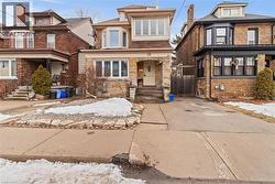 28 GLENDALE Avenue S  Hamilton, ON L8M 3E8