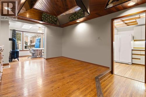 28 Glendale Avenue S, Hamilton, ON - Indoor Photo Showing Other Room