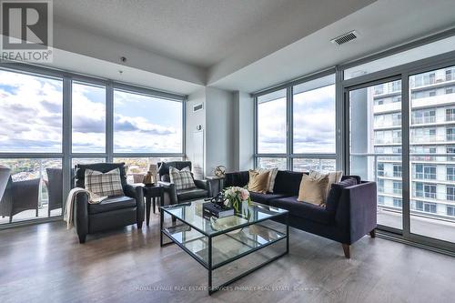 1709 - 55 Speers Road, Oakville, ON - Indoor Photo Showing Living Room