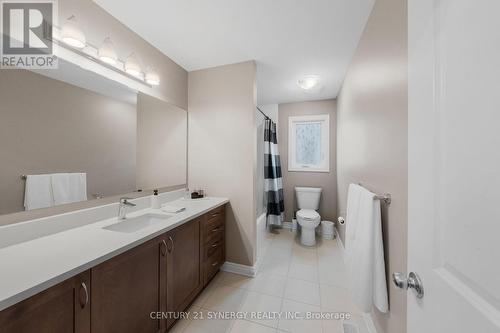 53 Boddington Street, Ottawa, ON - Indoor Photo Showing Bathroom