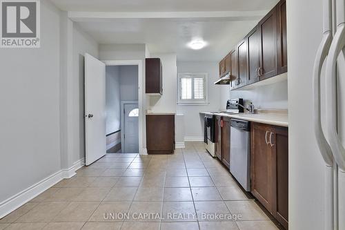 38 Claver Avenue, Toronto, ON - Indoor Photo Showing Kitchen