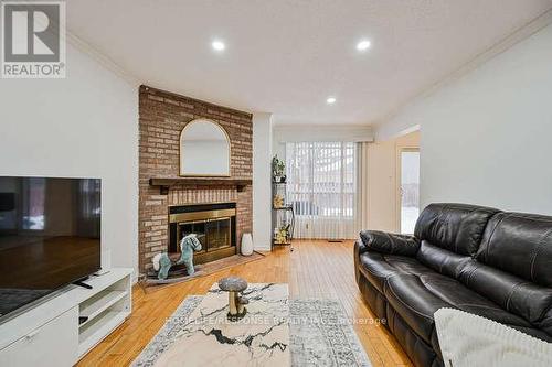 6103 Prairie Circle, Mississauga, ON - Indoor Photo Showing Living Room With Fireplace