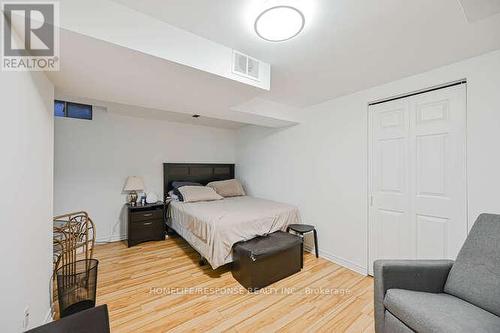 6103 Prairie Circle, Mississauga, ON - Indoor Photo Showing Bedroom