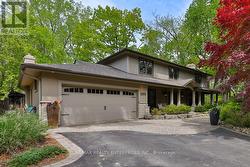 1293 GREENOAKS DRIVE  Mississauga, ON L5J 3A1