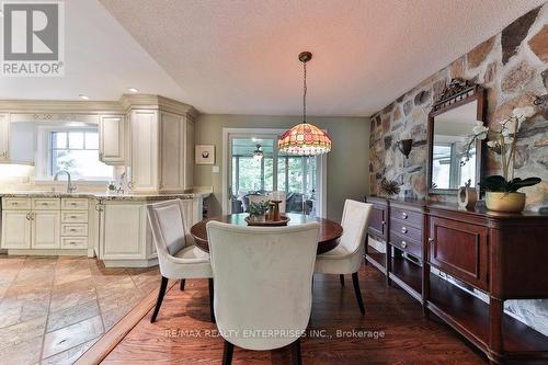 1293 Greenoaks Drive, Mississauga, ON - Indoor Photo Showing Dining Room