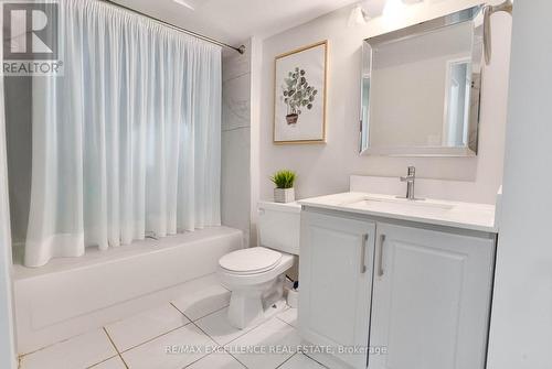 201 - 155 Hillcrest Avenue, Mississauga, ON - Indoor Photo Showing Bathroom
