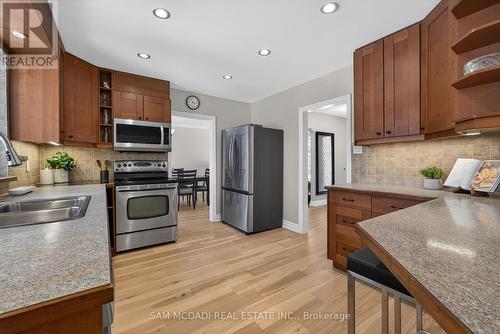 1655 Springwell Avenue, Mississauga, ON - Indoor Photo Showing Kitchen With Double Sink