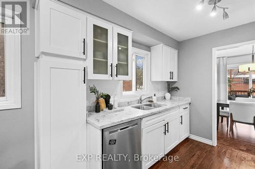 3005 Olympus Mews, Mississauga, ON - Indoor Photo Showing Kitchen With Double Sink