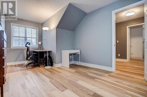 597 Caverhill Crescent, Milton, ON - Indoor