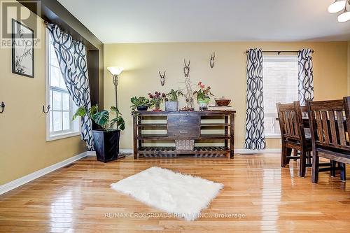 597 Caverhill Crescent, Milton, ON - Indoor