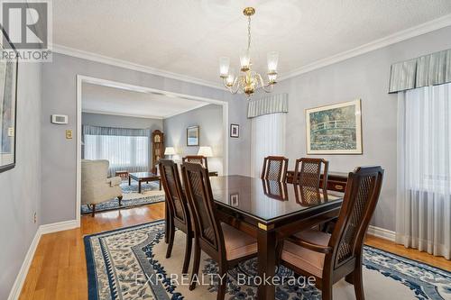 209 Nottingham Drive, Oakville, ON - Indoor Photo Showing Dining Room