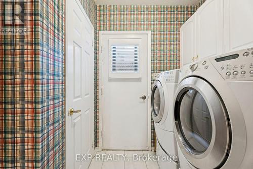 209 Nottingham Drive, Oakville, ON - Indoor Photo Showing Laundry Room