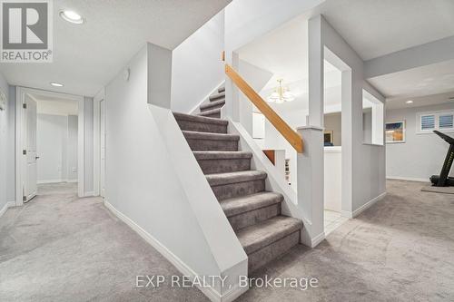 209 Nottingham Drive, Oakville, ON - Indoor Photo Showing Other Room