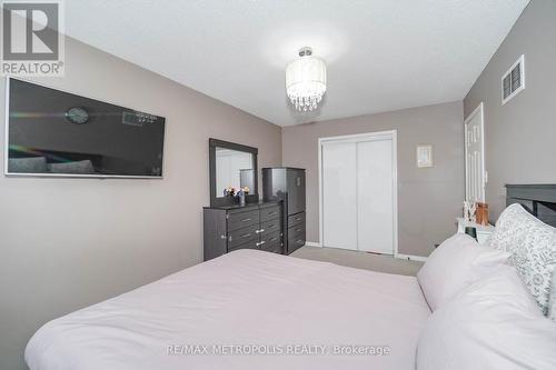 30 Todmorden Drive, Brampton, ON - Indoor Photo Showing Bedroom