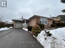 20 JACINTA DRIVE  Toronto, ON M6L 1H5