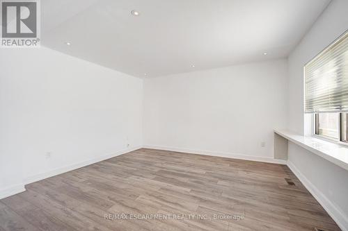 1099 Ogden Avenue, Mississauga, ON - Indoor Photo Showing Other Room