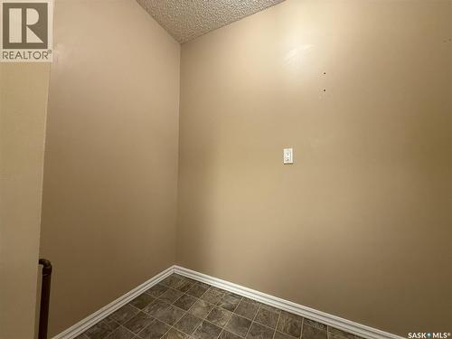 B 64 Nollet Avenue, Regina, SK - Indoor Photo Showing Other Room