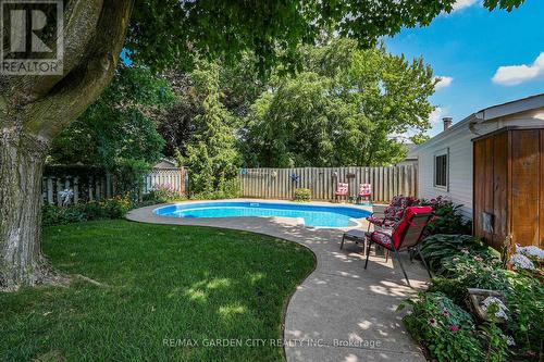110 Livingston Avenue, Grimsby, ON - Outdoor With In Ground Pool