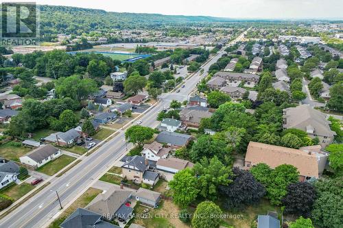 110 Livingston Avenue, Grimsby, ON - Outdoor With View