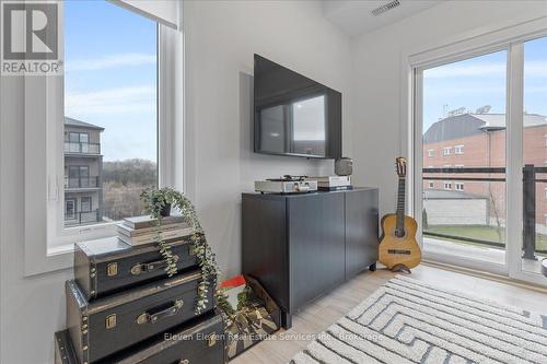 18 - 42 Lowes Road, Guelph, ON - Indoor Photo Showing Other Room