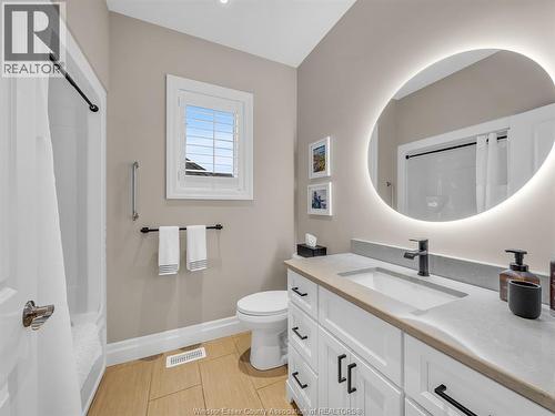171 Woodycrest Avenue, Kingsville, ON - Indoor Photo Showing Bathroom
