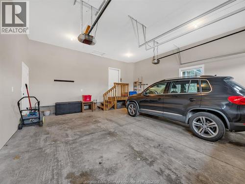 171 Woodycrest Avenue, Kingsville, ON - Indoor Photo Showing Garage
