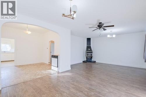 681 Main Street, Penticton, BC - Indoor