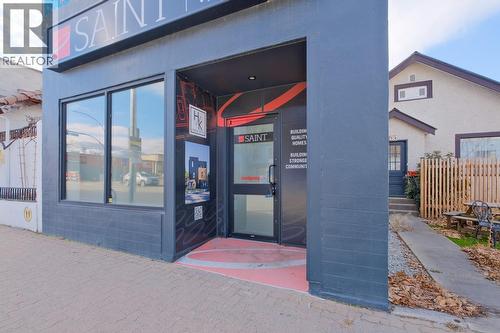 681 Main Street, Penticton, BC - Outdoor