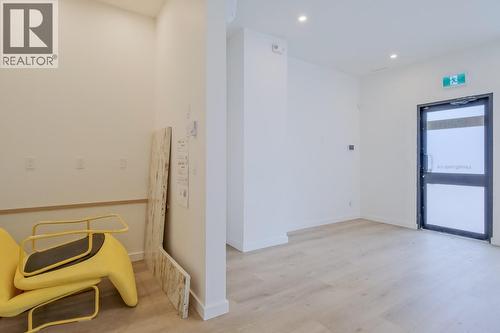 681 Main Street, Penticton, BC - Indoor Photo Showing Other Room