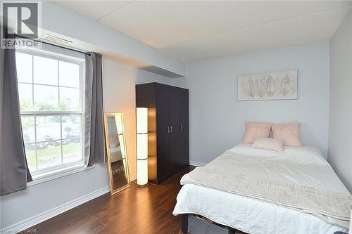 1411 Walkers Line Unit# 202, Burlington, ON - Indoor Photo Showing Bedroom