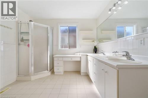43 Glenayr Street, Hamilton, ON - Indoor Photo Showing Bathroom