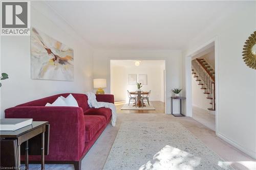 43 Glenayr Street, Hamilton, ON - Indoor Photo Showing Living Room