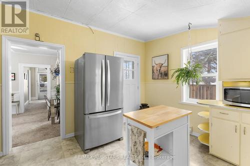 33 John Street, Kawartha Lakes (Fenelon Falls), ON - Indoor