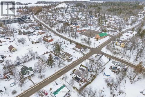 33 John Street, Kawartha Lakes (Fenelon Falls), ON - 