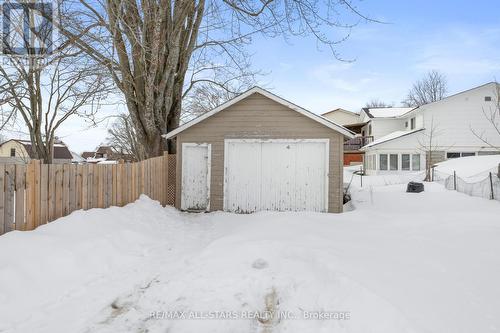 33 John Street, Kawartha Lakes (Fenelon Falls), ON - Outdoor