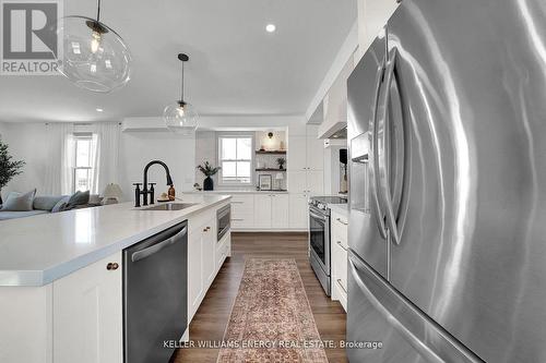 186 Durham Street, Cobourg, ON - Indoor Photo Showing Kitchen With Upgraded Kitchen