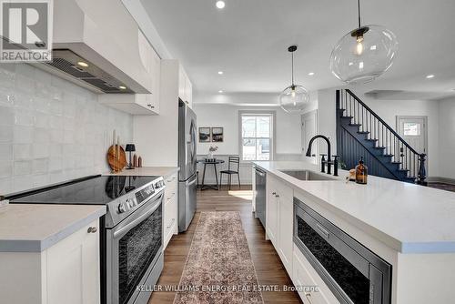 186 Durham Street, Cobourg, ON - Indoor Photo Showing Kitchen With Upgraded Kitchen