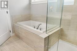 Ensuite - 
