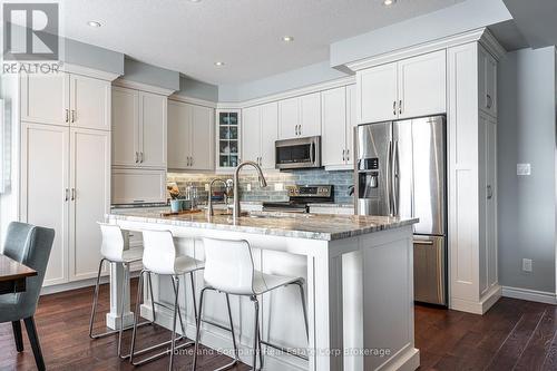 81 Thomas Street, Stratford, ON - Indoor Photo Showing Kitchen With Upgraded Kitchen