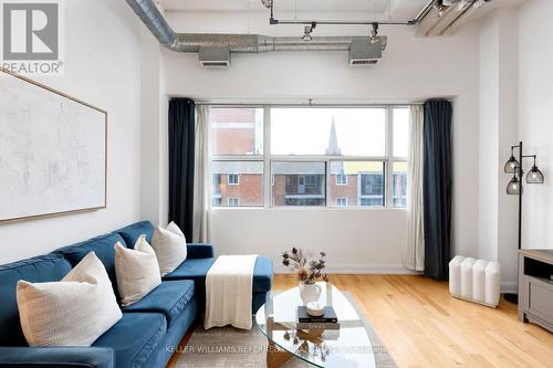 804 - 700 King Street, Toronto, ON - Indoor Photo Showing Other Room