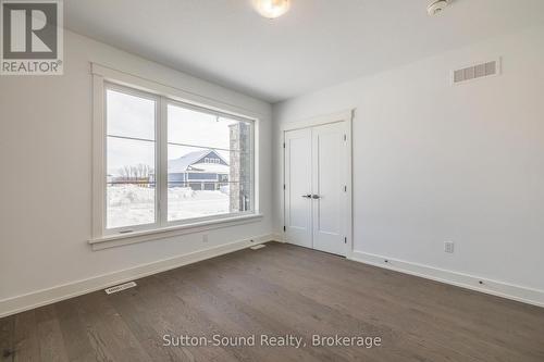 116 Laurens Lane, Georgian Bluffs, ON - Indoor Photo Showing Other Room