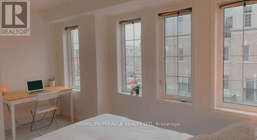 84 Sarita Path, Oshawa, ON - Indoor Photo Showing Bedroom