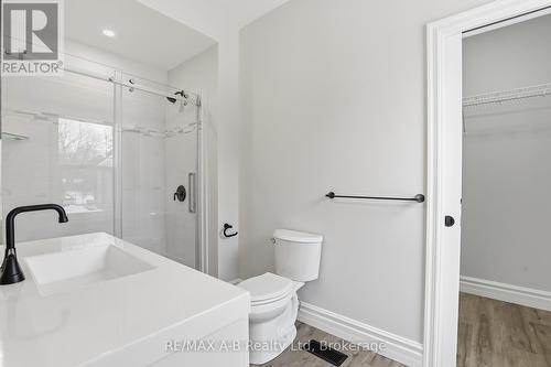 307 Nelson Street, Stratford, ON - Indoor Photo Showing Bathroom