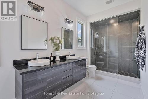 87 Goldie Court, Blue Mountains, ON - Indoor Photo Showing Bathroom